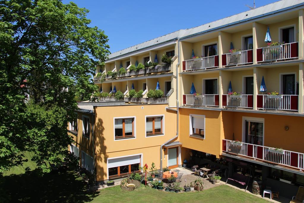 Simon - Hotel&Café Bad Tatzmannsdorf Esterno foto
